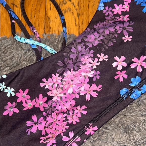 Lululemon Free To Be Bra Petal Pop Multi Color Size 8 - Picture 4 of 9